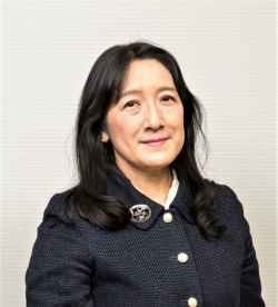 島本　太香子